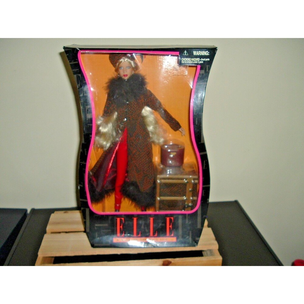 Exquisite Vtg 2000 Elle City Chic A Walk on the Wild Side Doll Jakks Pacific NIB